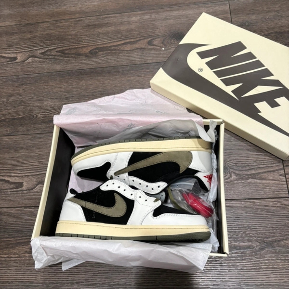 Jordan 1 Travis Scott olive green